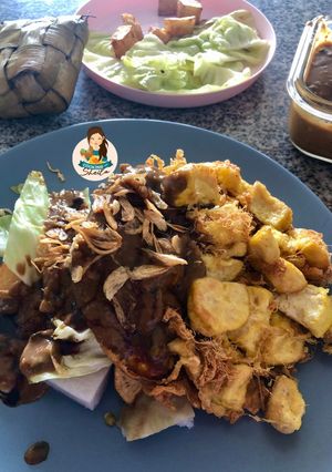 Foto resep Lontong Tahu Telur