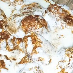A picture of 3 spice dahi baray/balay.