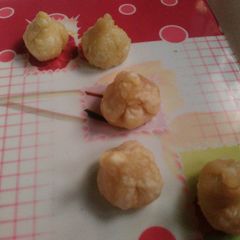 A picture of Coconut modak.