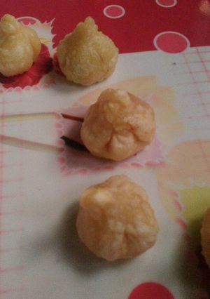 A picture of Coconut modak.