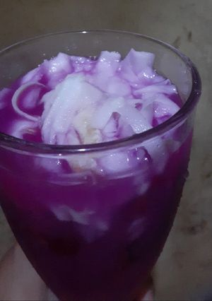 Foto resep Es Red Coconut Yakult Ala Anak Kos