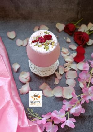 रिफ्रेशिंग रोझ लस्सी (Rose Lassi Recipe In Marathi) रेसिपी चे मुख्य फोटो 