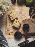 Apple Crumble Chip Cake