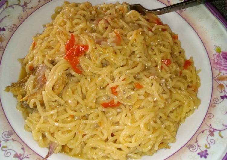 Simple Way to Prepare Quick Indomie with dry fish