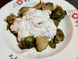 Repollitos de Bruselas con salsa blanca