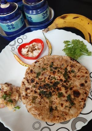 आलू कुलचा(aloo kulcha recepie in hindi) रेसिपी मुख्य फोटो
