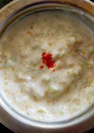A picture of Bottle Gourd Raita.