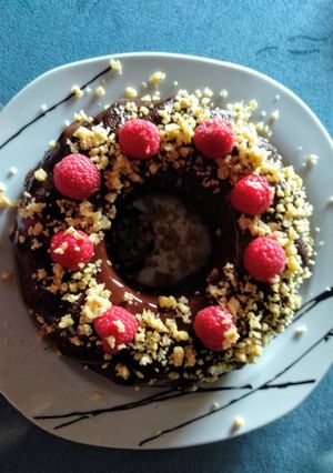 Una foto de Bizcocho de zanahoria y nueces sin azúcar con chocolate negro