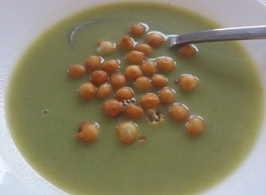Brokkoli krémleves ahogy Flóra szereti🥦🥔 recept fotója