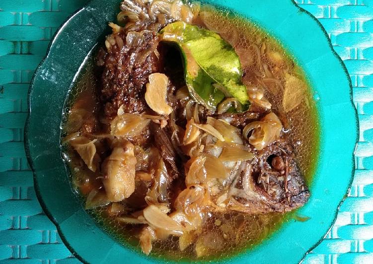 Proses memasak Ikan Mujair Kecap yang Lezat Sekali