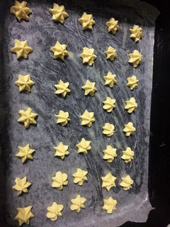 A picture of Butter biscuits.