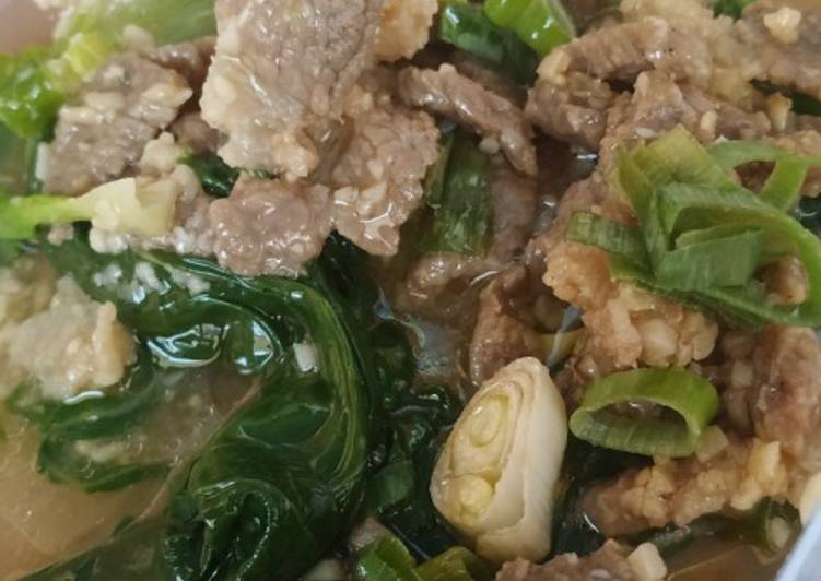 Pakcoy siram daging sapi