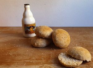 Foto di Burger buns integrali con lievito madre