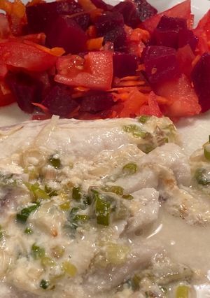 Una foto de Abadejo con salsa light de cebolla de verdeo