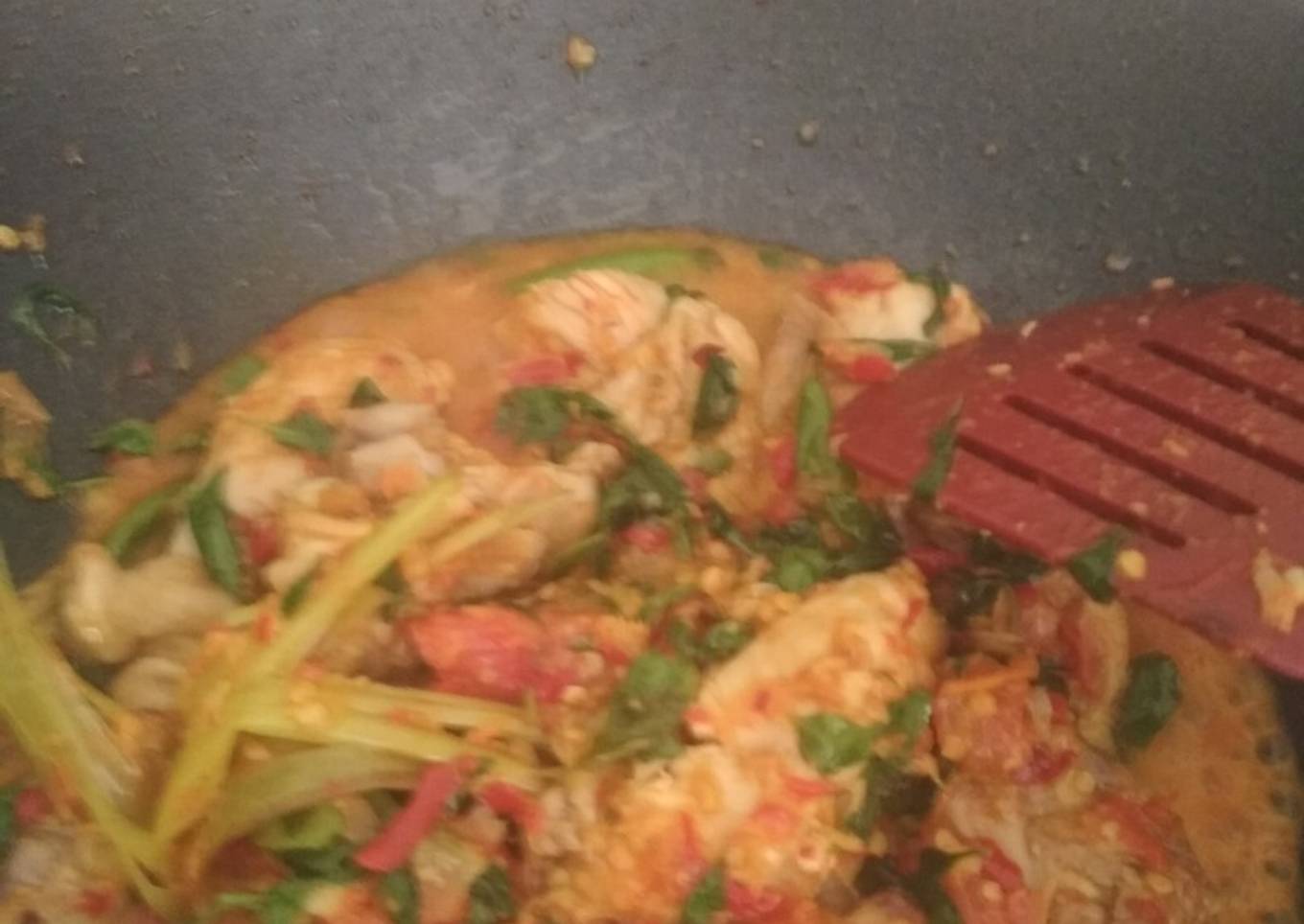 Ayam Vuko Vuko dengan Basil