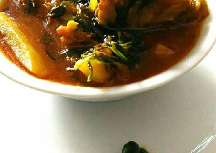 Fish curry with tomato