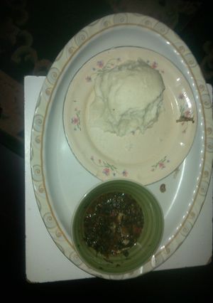A picture of Tuwo and karkashi soup.