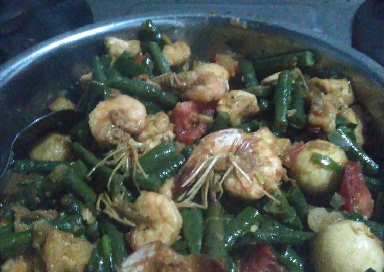 Oseng udang telur pakek kacang panjang...🤤🤤