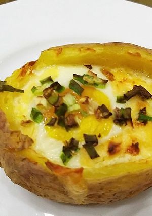 Hình của món Khoai tây nướng trứng - Nồi chiên không dầu - Air fryer.