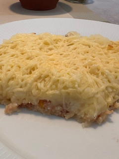 Una foto de Pastel de patata y atún en freidora de aire