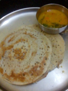 இரவு உணவு கறுப்பு உளுந்து தோசை செய்முறை முக்கிய புகைப்படம்