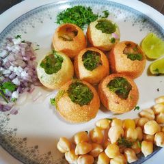 Paani puri A picture of Paani puri.