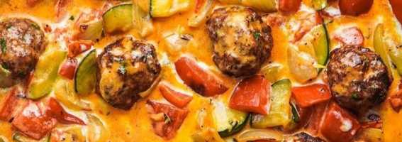 Ratatouille-padlizsános francia lecsó-fűszeres húsgombócokkal
