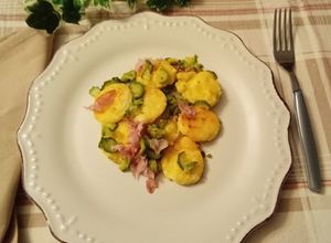 Foto di Gnocchi di semolino zucchine e prosciutto cotto
