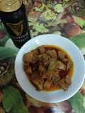 Estofado de secreto ibérico con Guinness