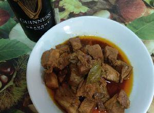 Una foto de Estofado de secreto ibérico con Guinness