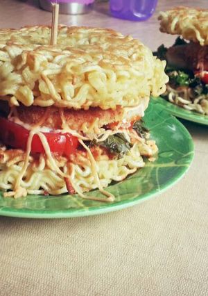 Foto resep Burger mie ayam crispy