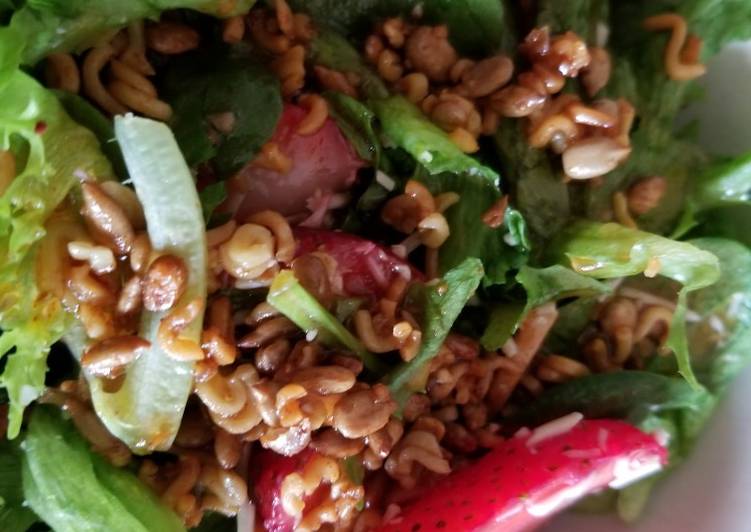 Recipe: Tasty Strawberry Salad
