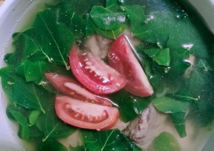 Resep 57. Sayur Bening Daun Katuk yang Bisa Manjain Lidah