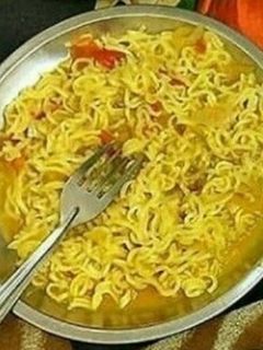 मसाला मैगी (masala maggi recipe in Hindi) रेसिपी मुख्य फोटो
