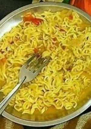 मसाला मैगी (masala maggi recipe in Hindi) रेसिपी मुख्य फोटो