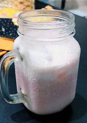 A picture of Strawberry Frappuccino.
