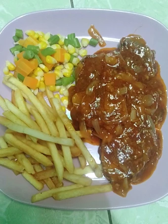 Cara Mudah Menyiapkan Resep Beef steak yang Sempurna Anti Ribet, Menggugah Selera