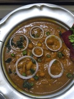 पंजाबी राजमा (Punjabi rajma recipe in Hindi) रेसिपी मुख्य फोटो