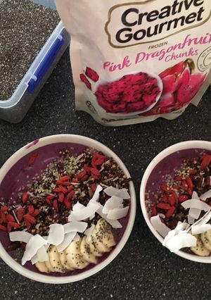 A picture of Dragon Fruit Smoothie Bowls.
