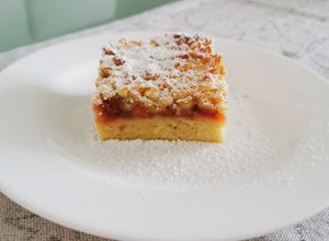 Morzsás epres pite recept fotója