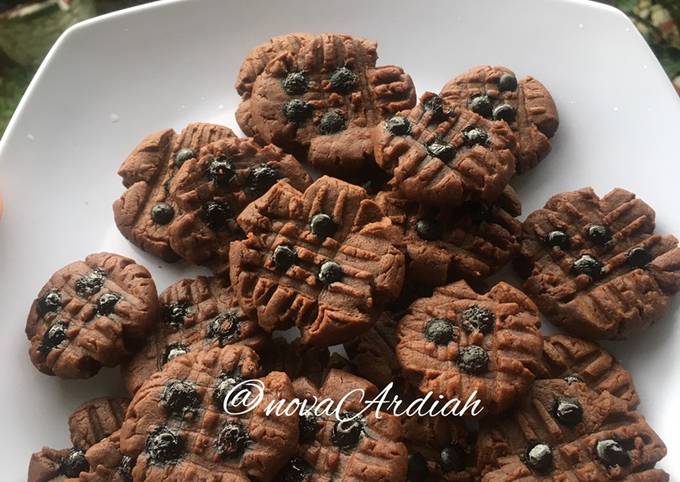 Langkah Mudah untuk Menyiapkan Cookies coklat (tanpa oven) yang Menggugah Selera