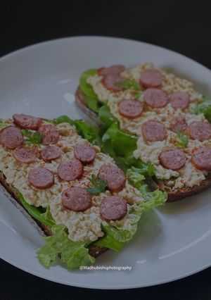 A picture of Egg- Sausage Mayonnaise Sandwich.