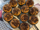 Banana-chocolate protein muffins