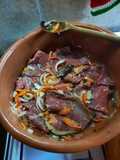 Bifes en cacerola de barro