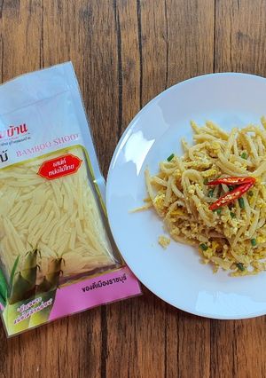 รูปของ หน่อไม้ผัดไข่ By แม่บ้าน