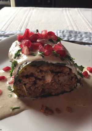 Una foto de Chiles en Nogada