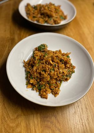 A picture of Spicy tomato “tuna” rice.