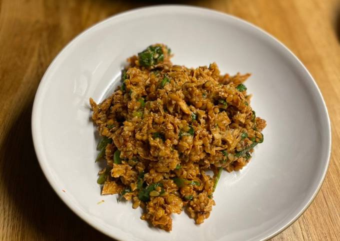 Spicy tomato “tuna” rice