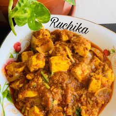 A picture of Paneer Do Pyaza.