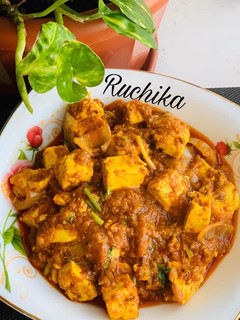 A picture of Paneer Do Pyaza.
